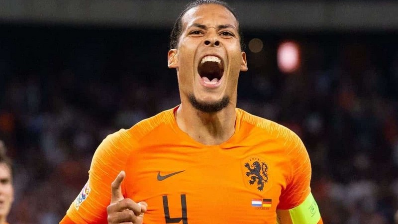 Cầu thủ Van Dijk, thủ lĩnh của The Kop và Hà Lan 1 Cầu thủ Van Dijk, thủ lĩnh của The Kop và Hà Lan