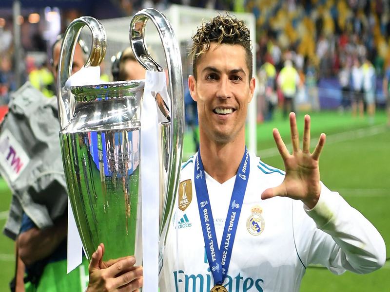 CR7 là tuổi Trâu Mộc theo quan niệm phương Đông CR7 là tuổi Trâu Mộc theo quan niệm phương Đông