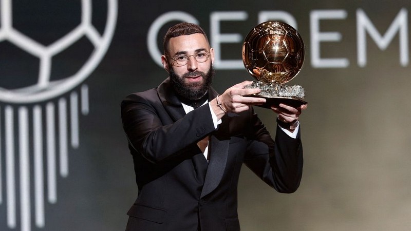 Và quả bóng vàng 2022 dành cho Benzema là vô cùng xứng đáng Và quả bóng vàng 2022 dành cho Benzema là vô cùng xứng đáng