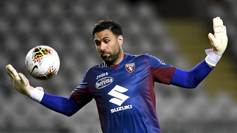 Thủ môn Salvatore Sirigu - Kẻ chuyên nghiệp cả sự nghiệp chỉ làm nền