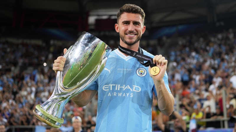 Và giành những thành công lớn với Man City Và giành những thành công lớn với Man City
