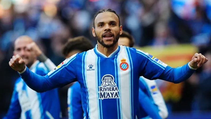 Cầu thủ Martin Braithwaite sẽ chẳng bao giờ là cầu thủ giỏi Cầu thủ Martin Braithwaite sẽ chẳng bao giờ là cầu thủ giỏi