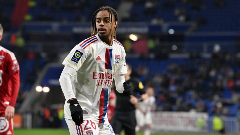 Cầu thủ Bradley Barcola từng được coi là thần đồng tại Lyon Cầu thủ Bradley Barcola từng được coi là thần đồng tại Lyon
